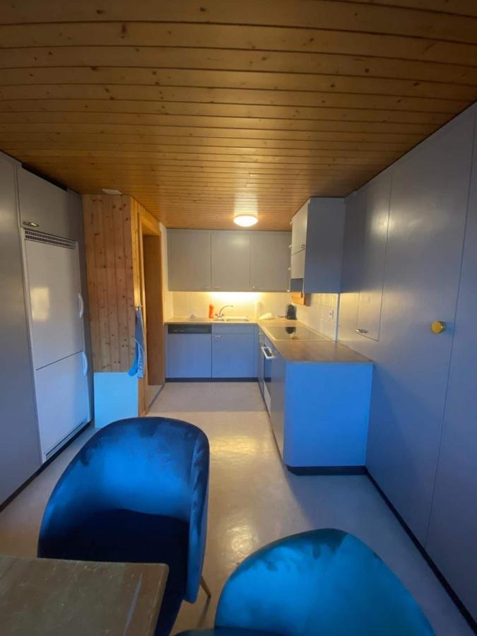 Schoene Ferienwohnung Mit Seeblick Thun Ngoại thất bức ảnh