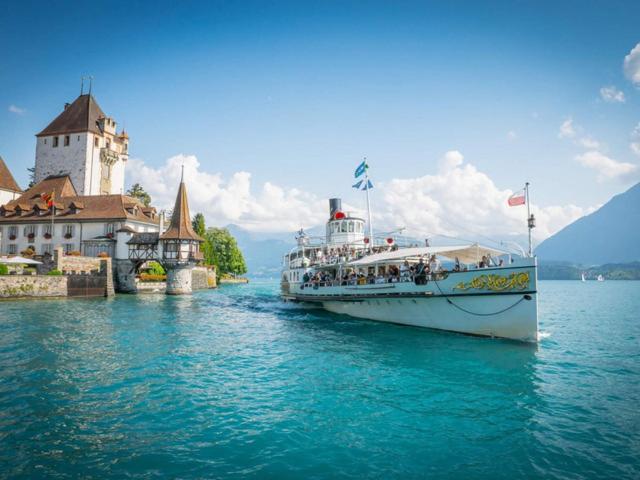Schoene Ferienwohnung Mit Seeblick Thun Ngoại thất bức ảnh